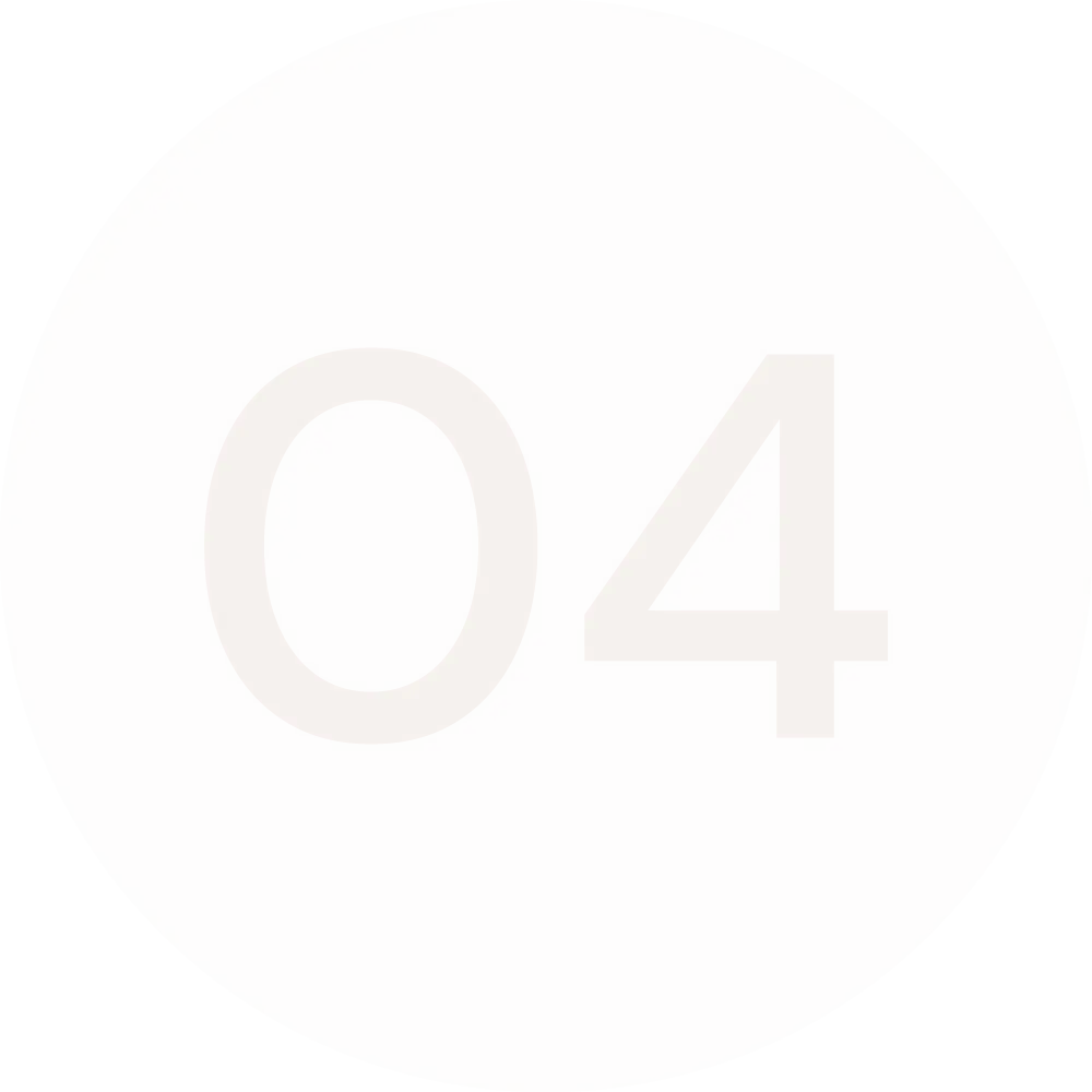 Icono con el número 04 para representar la cuarta etapa o el seguimiento continuo de un proceso legal.